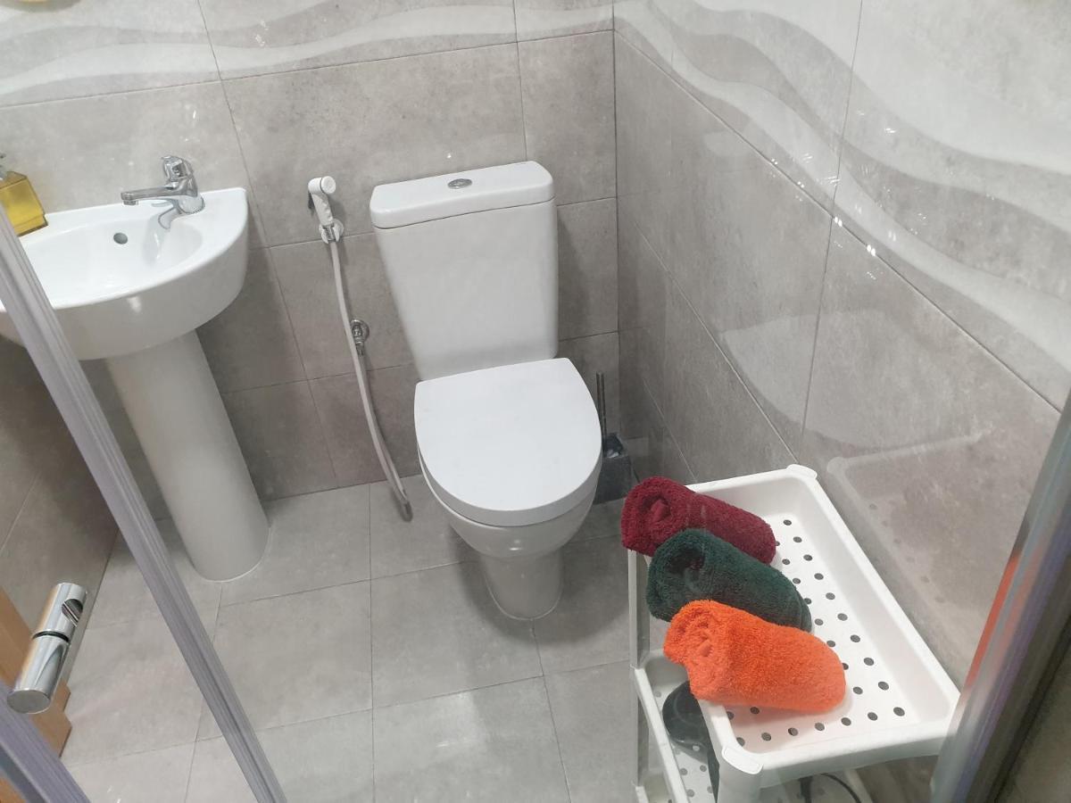 Lisbon Hostel Terminal 4 Екстериор снимка
