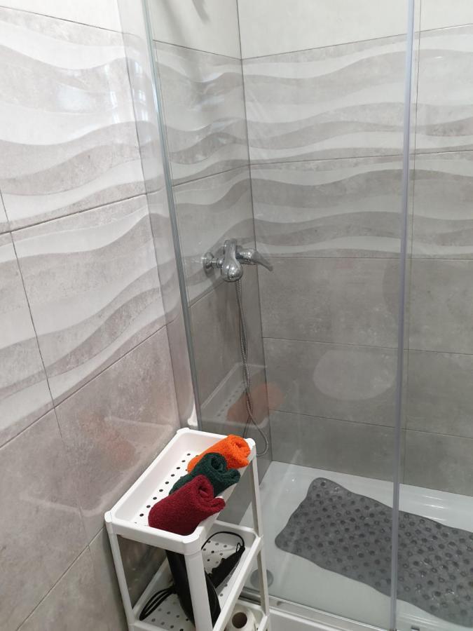 Lisbon Hostel Terminal 4 Екстериор снимка